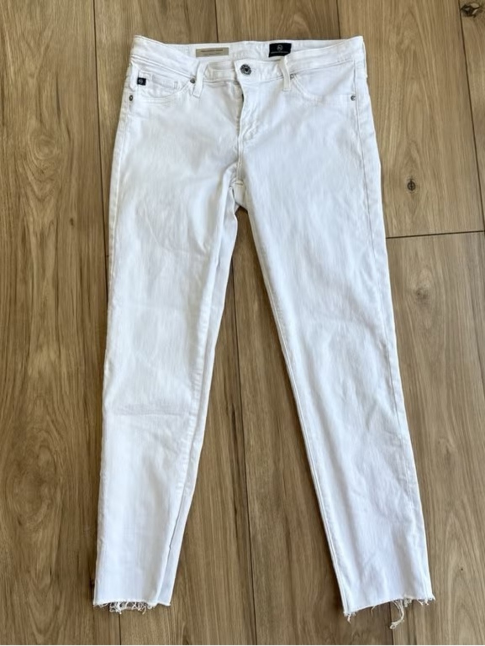 White Women's Skinny Jeans - Classic Slim Fit